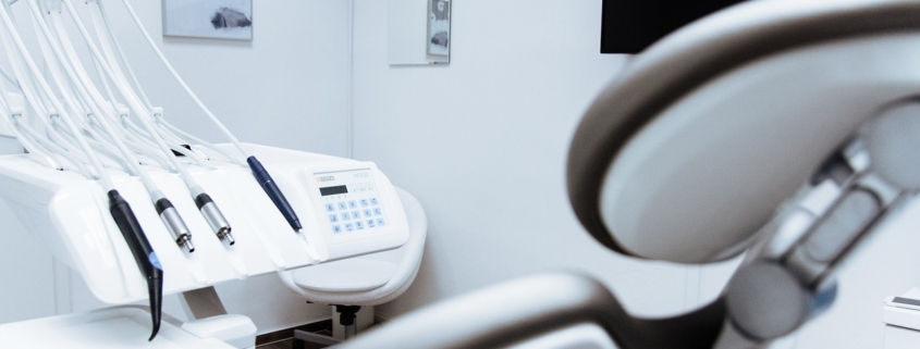 Análisis DAFO del sector de la clínica dental en España