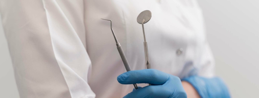 ¿Qué impuestos debe pagar una clínica dental?