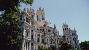 empresa familiar sucesion fiscal madrid 2026